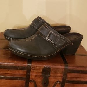 Clark's REAL Leather Clog